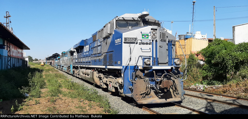 Locomotiva ES44ACi 2552